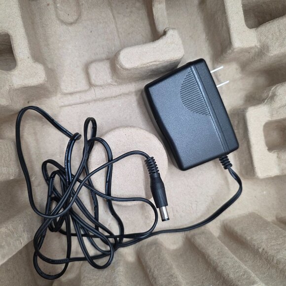 NETGEAR Nighthawk AC1900 WiFi DOCSIS 3.0 Cable Modem Router (C7000) - Picture 7 of 7